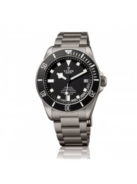 Fashion Tudor Pelagos Black 25600 WE04569