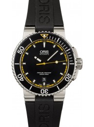Knockoff Oris Aquis Date Black Dial Yellow Accents WE02608