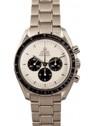 Omega Speedmaster Moonwatch Chronograph WE03152